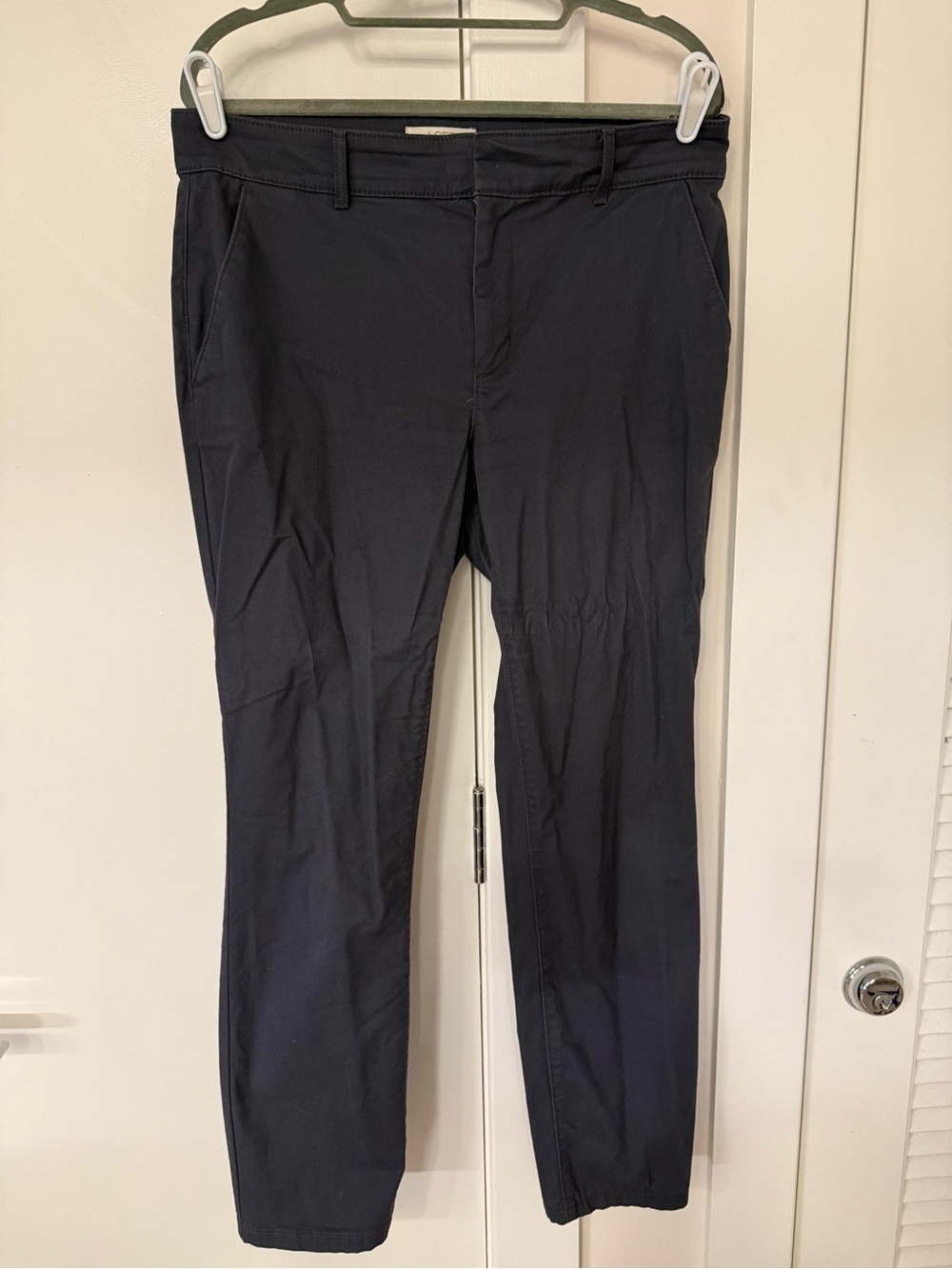 LOFT Straight-Leg Chino’s in Navy